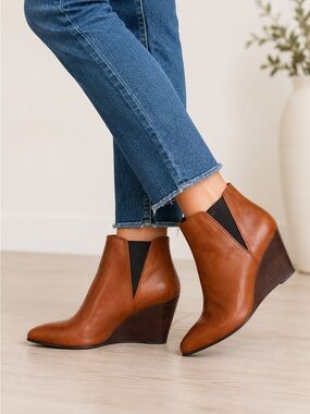 Louise et Cie Brown Leather Wedge Ankle Boots Women’s Size 11 Pointed Toe